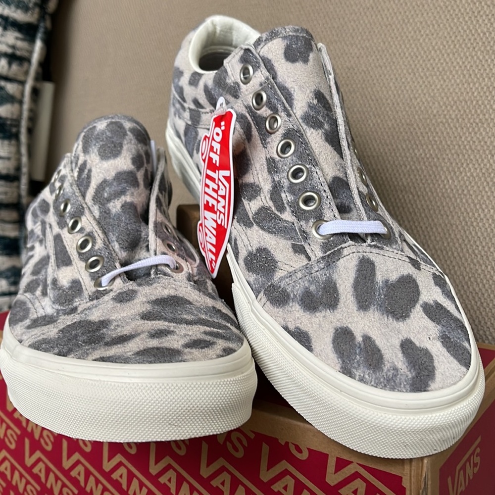 Vans Women's Gray and White Leopard Print Low Top Sneakers - Picture 8 of 16